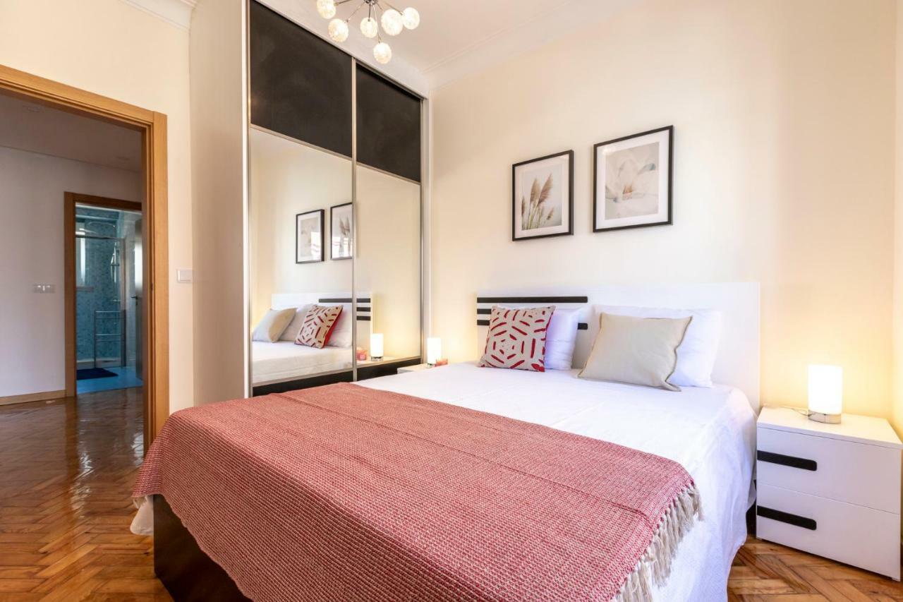 Like-Home-T3 Apt-Campolide, Near Amoreiras Mall Lisboa Dış mekan fotoğraf